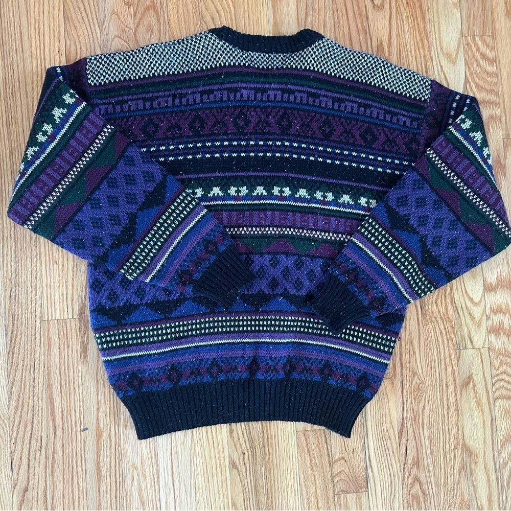 Vibrant Patterned Crewneck Sweater - Picture 5 of 5